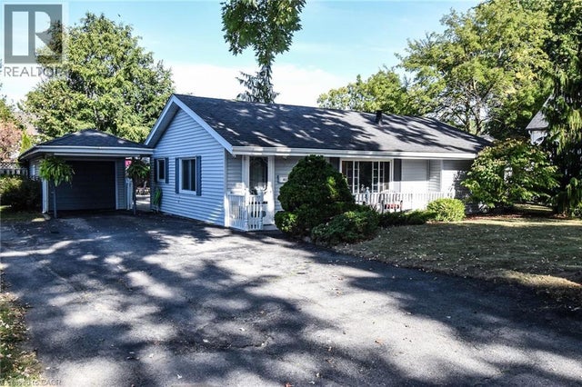 802 John Street, Dunnville