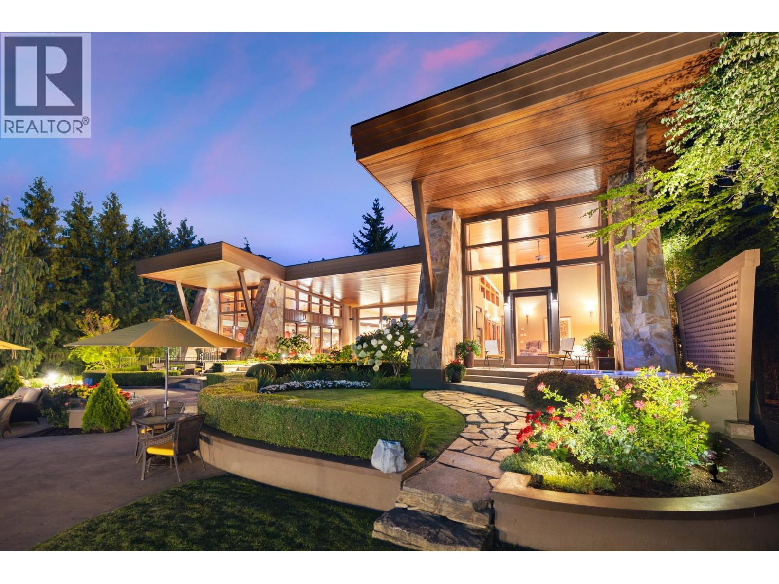 704 Barnaby Road. Kelowna, British Columbia