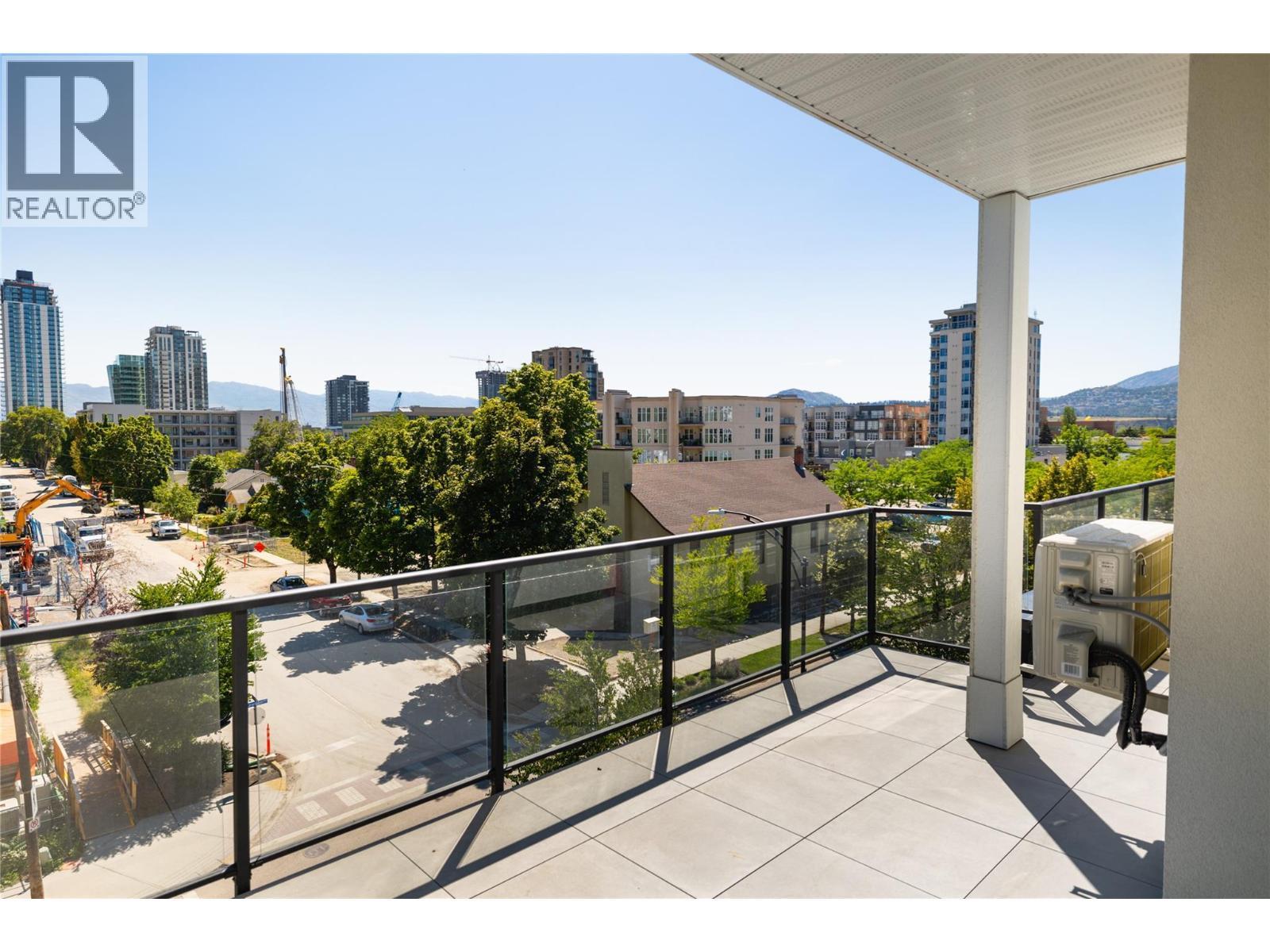 604 Cawston Avenue Unit# 415. Kelowna, British Columbia