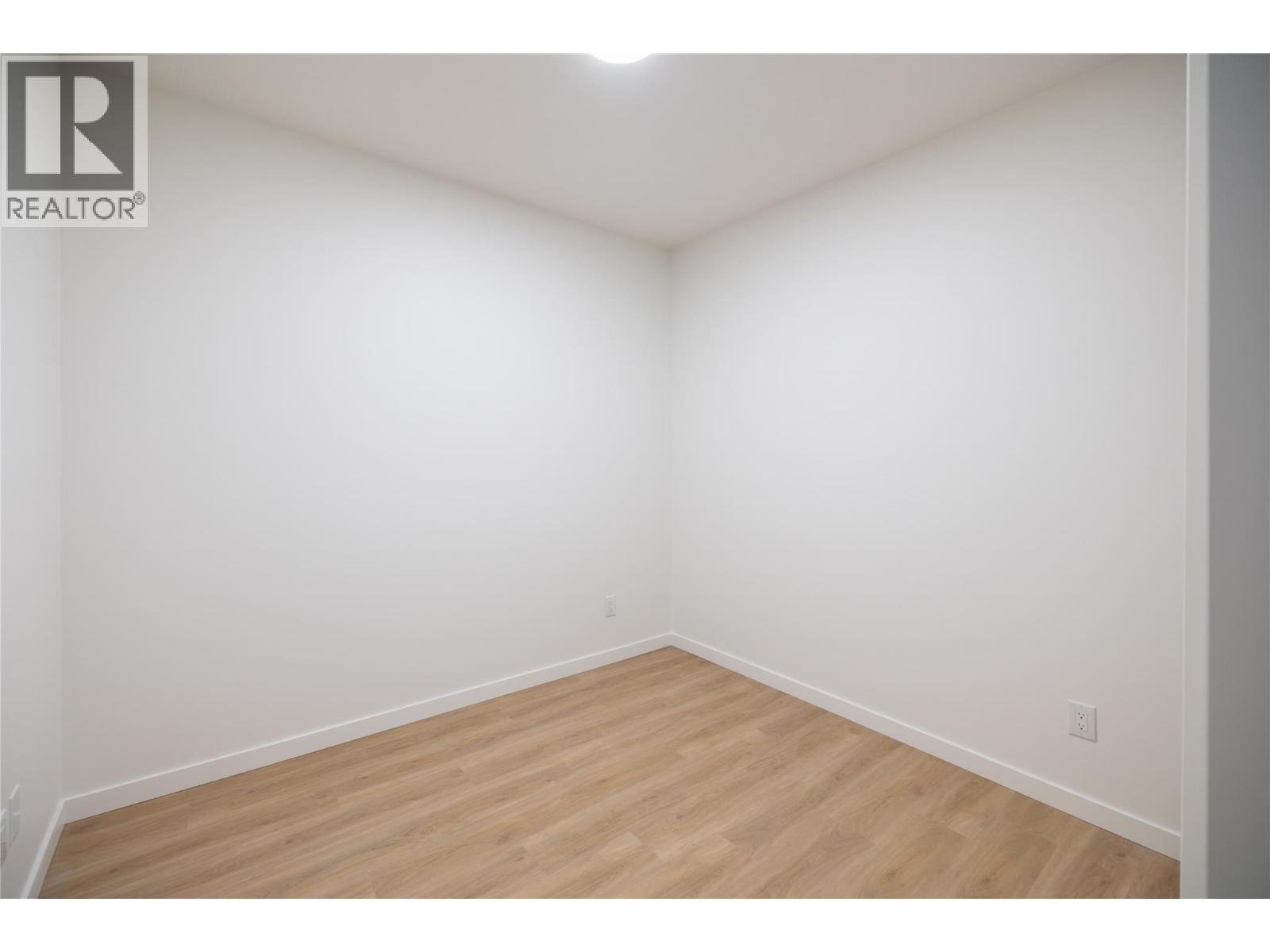 604 Cawston Avenue Unit# 415. Kelowna, British Columbia