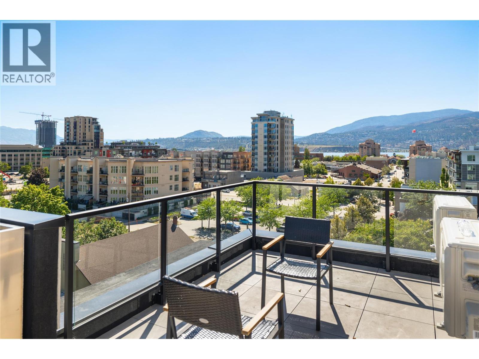 604 Cawston Avenue Unit# 415. Kelowna, British Columbia