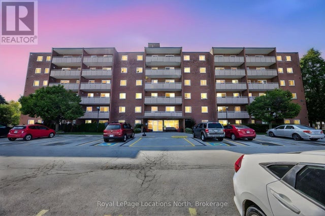 209 - 460 Ontario Street, Collingwood