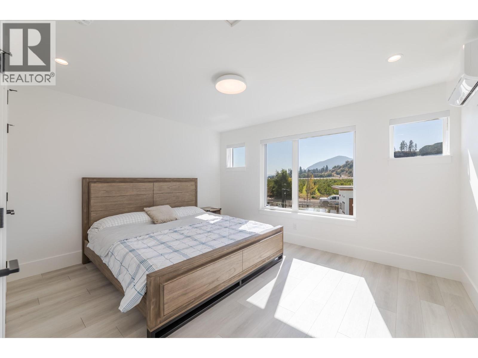 3240 Landry Crescent. Summerland, British Columbia