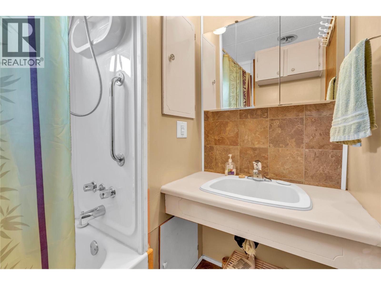 263 Hwy 3 Unit# 27. Princeton, British Columbia