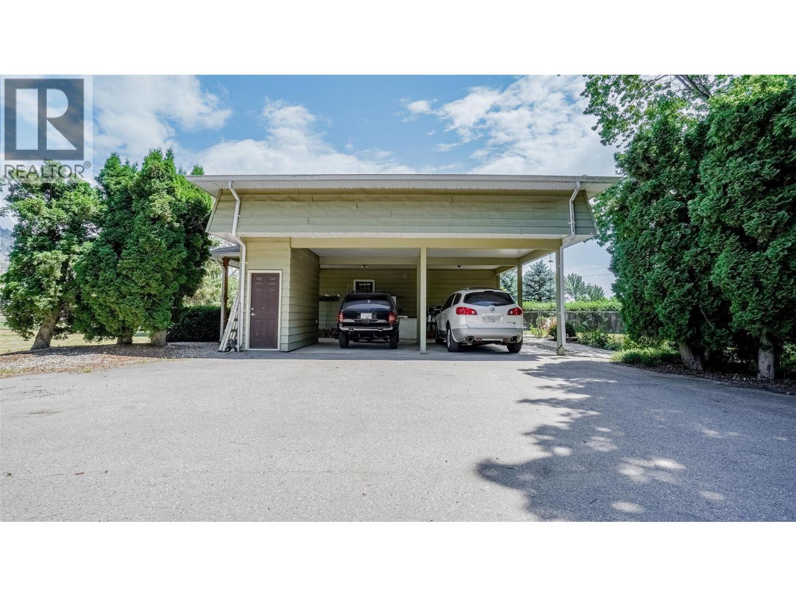 205 Greasewood Avenue. Oliver, British Columbia