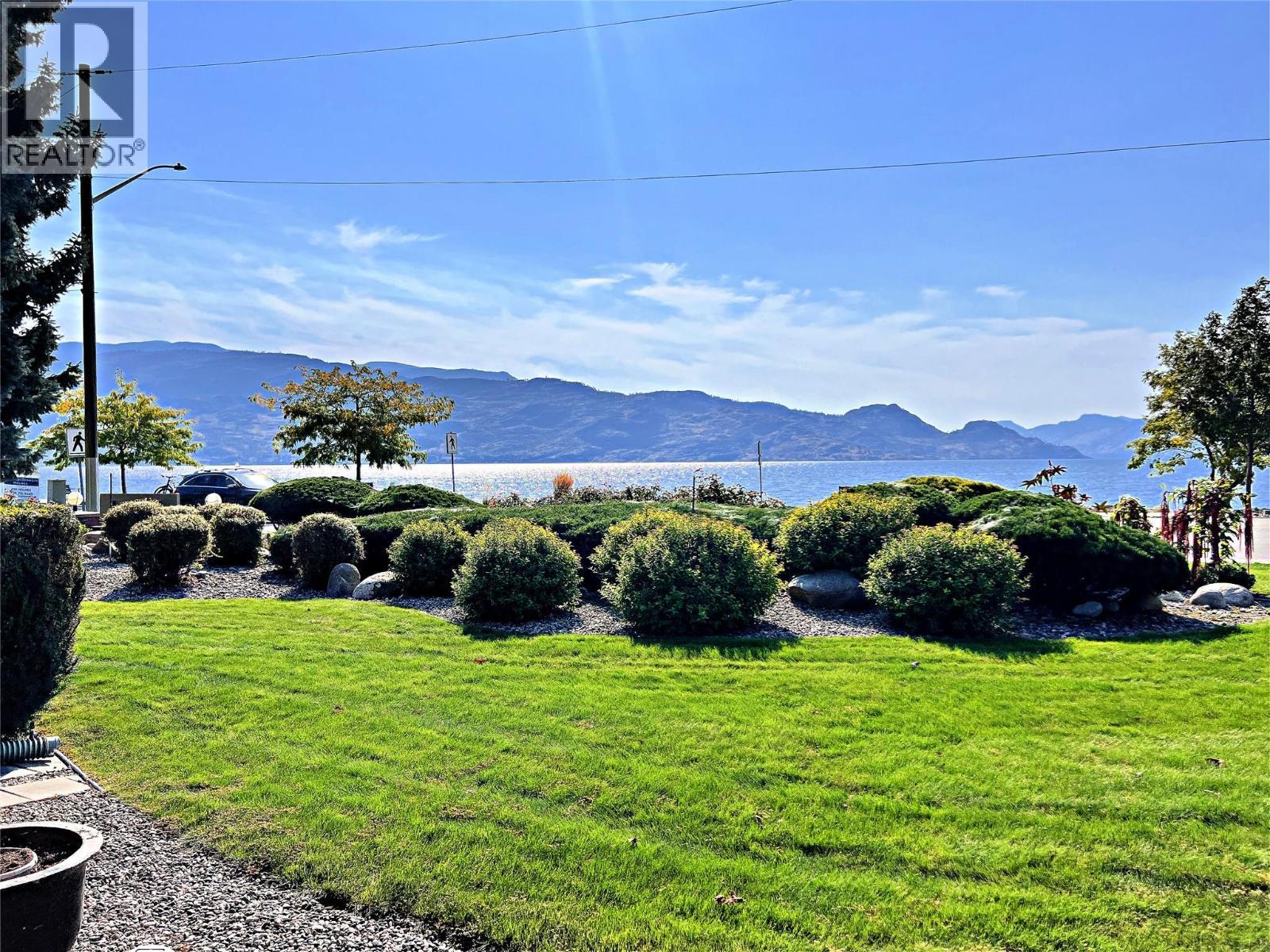 4340a Beach Avenue Unit# 102. Peachland, British Columbia