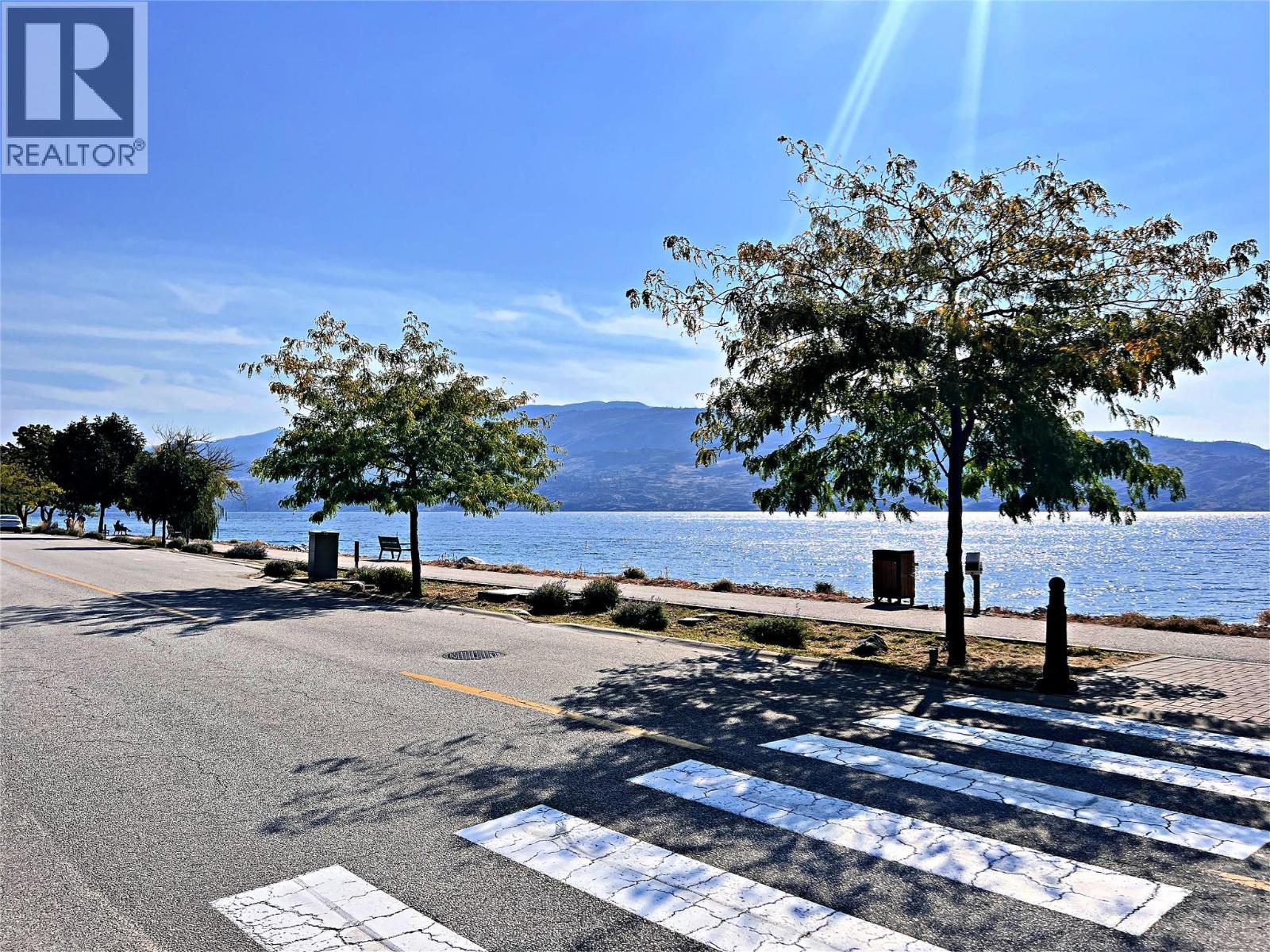 4340a Beach Avenue Unit# 102. Peachland, British Columbia