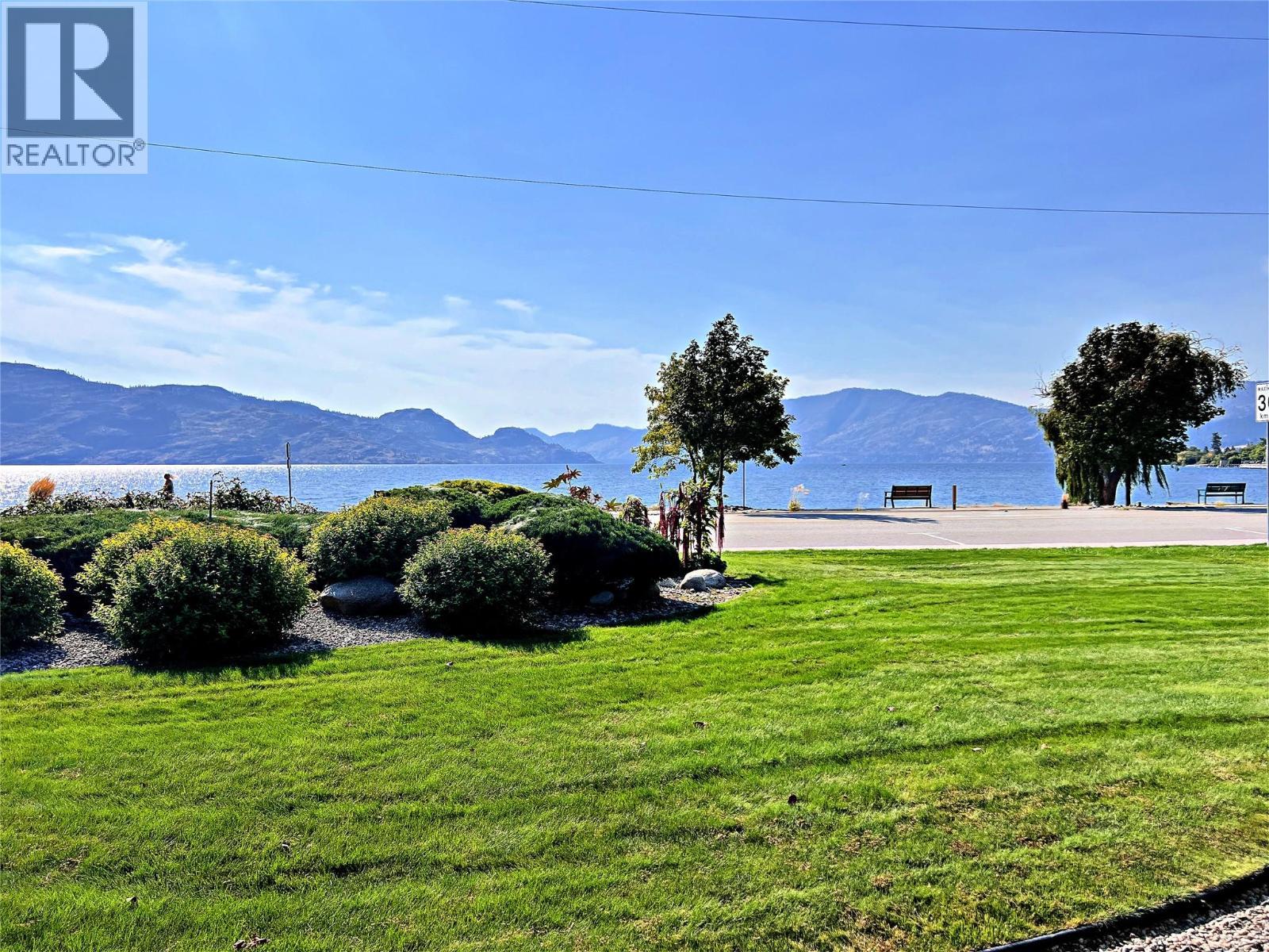4340a Beach Avenue Unit# 102. Peachland, British Columbia