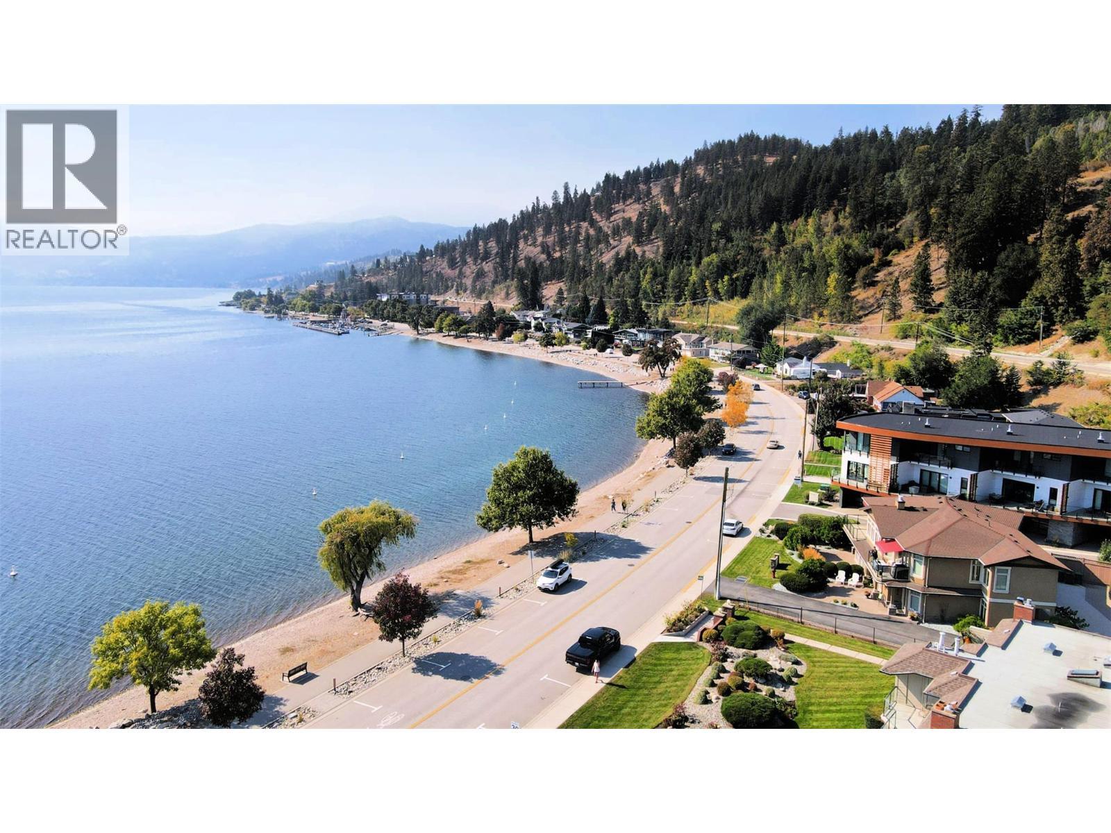 4340a Beach Avenue Unit# 102. Peachland, British Columbia