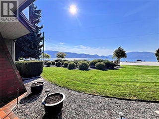 4340a Beach Avenue Unit# 102. Peachland, British Columbia