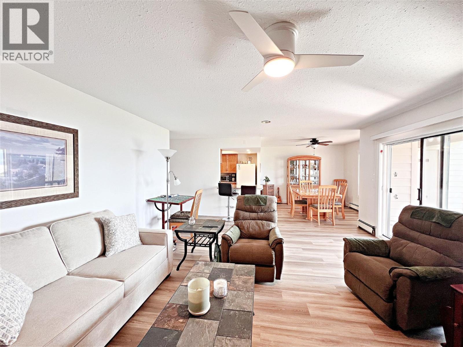 4340a Beach Avenue Unit# 102. Peachland, British Columbia