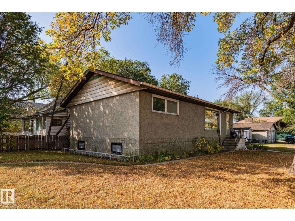 12350 82 St Nw, Edmonton