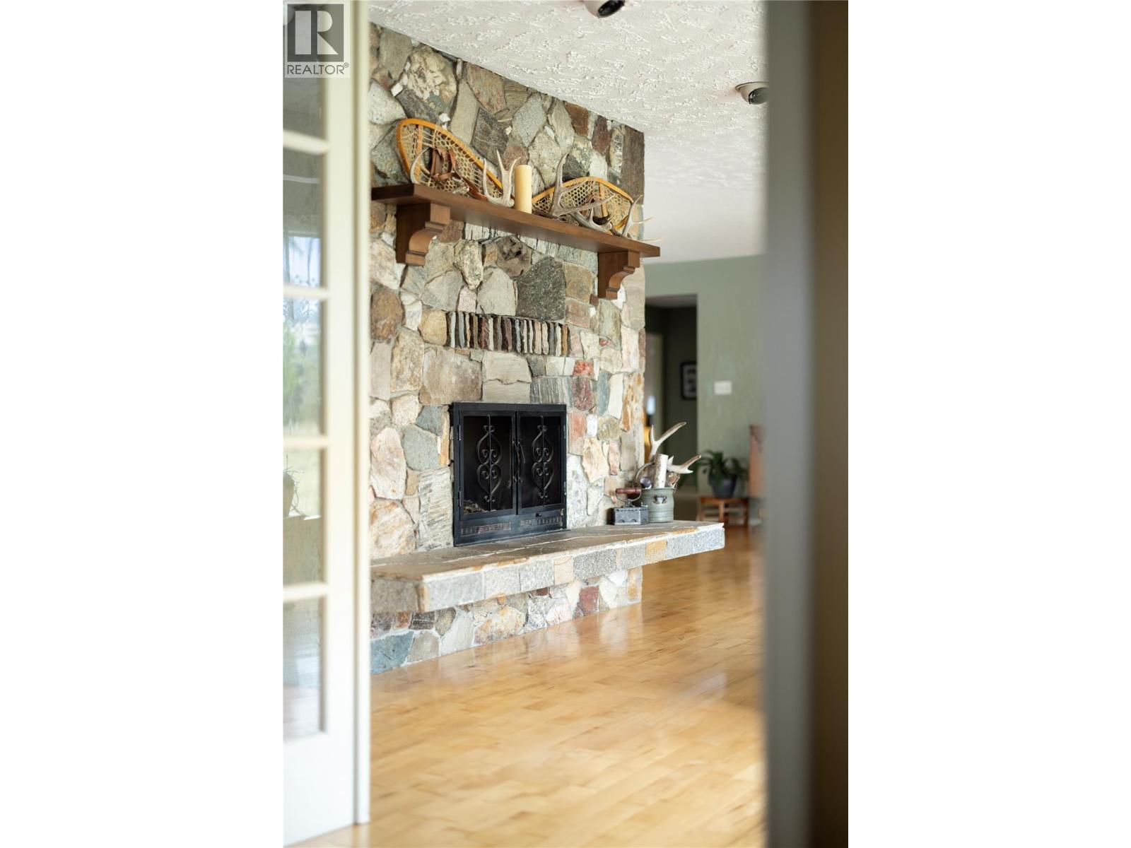 10108 Venables Drive. Coldstream, British Columbia