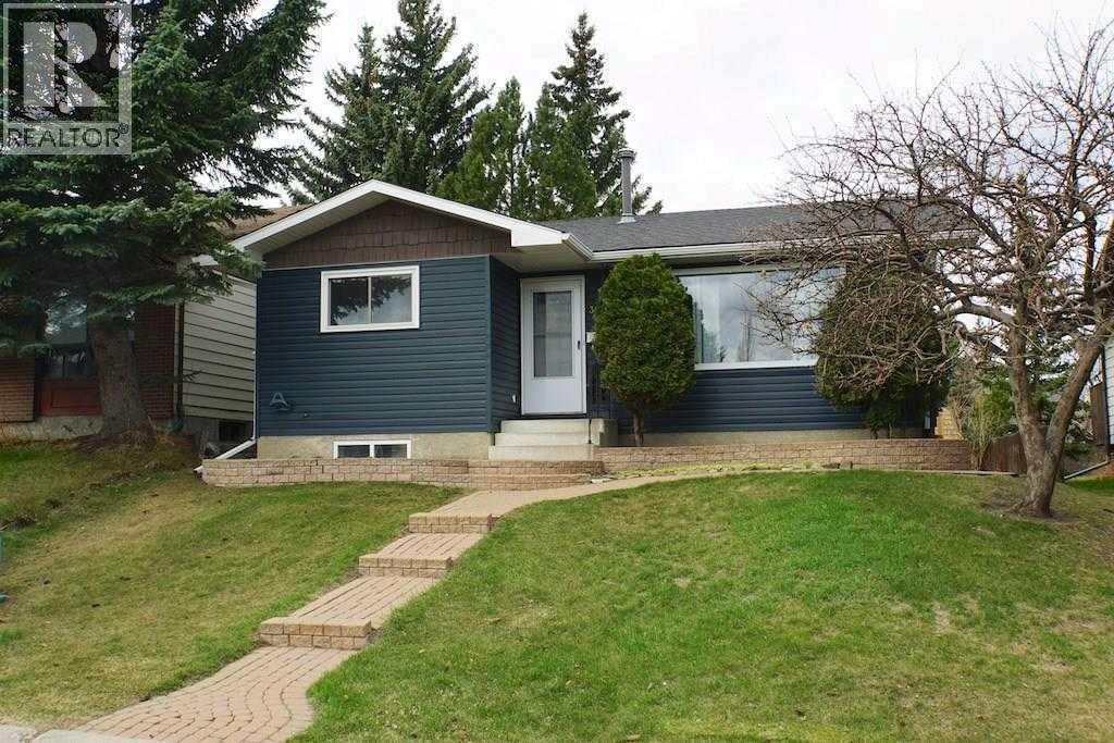 39 Bearberry Crescent Nw, Calgary