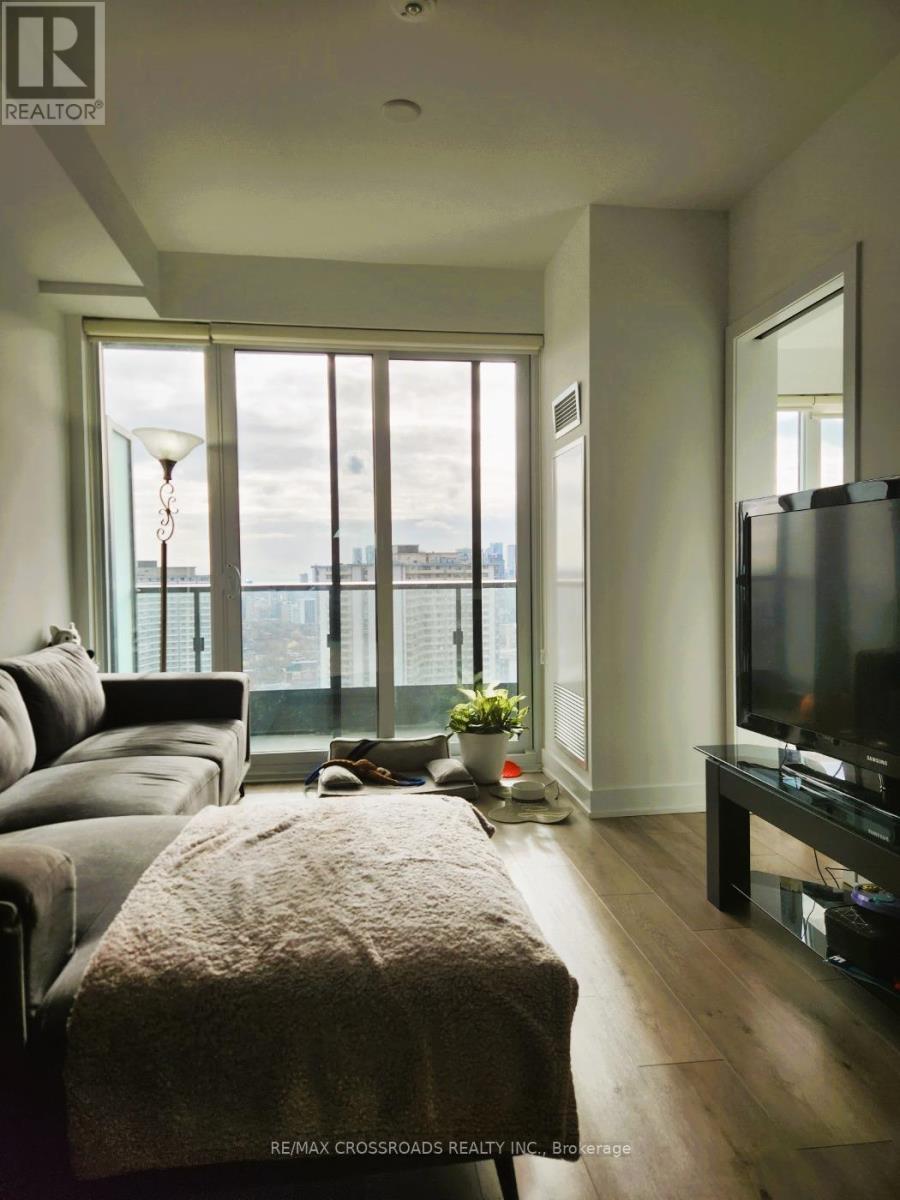 2821 - 585 Bloor Street E, Toronto (north St. James Town)