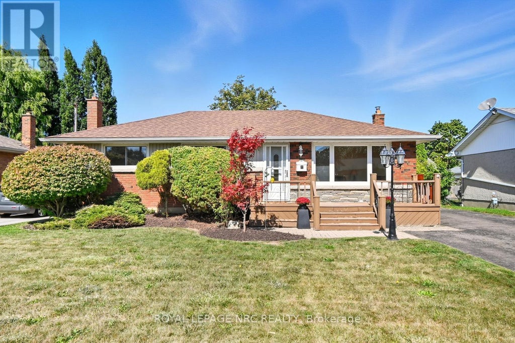 23 Grosvenor Street, St. Catharines (bunting/linwell)