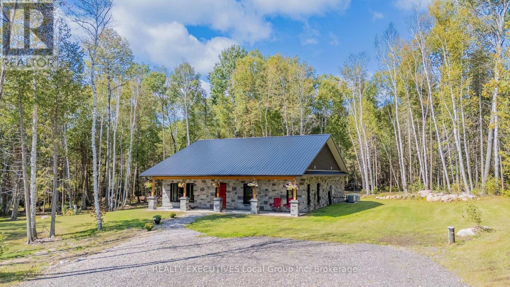 2149 South Shore Road, Bonfield