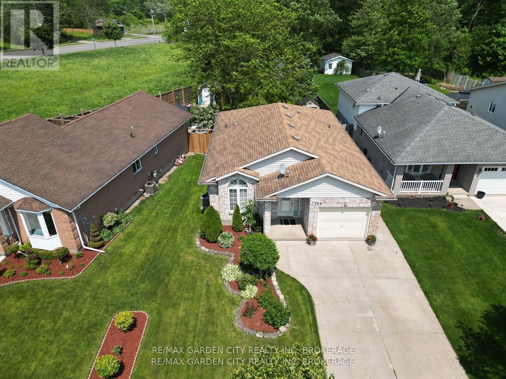 7304 Alex Avenue, Niagara Falls (oldfield)