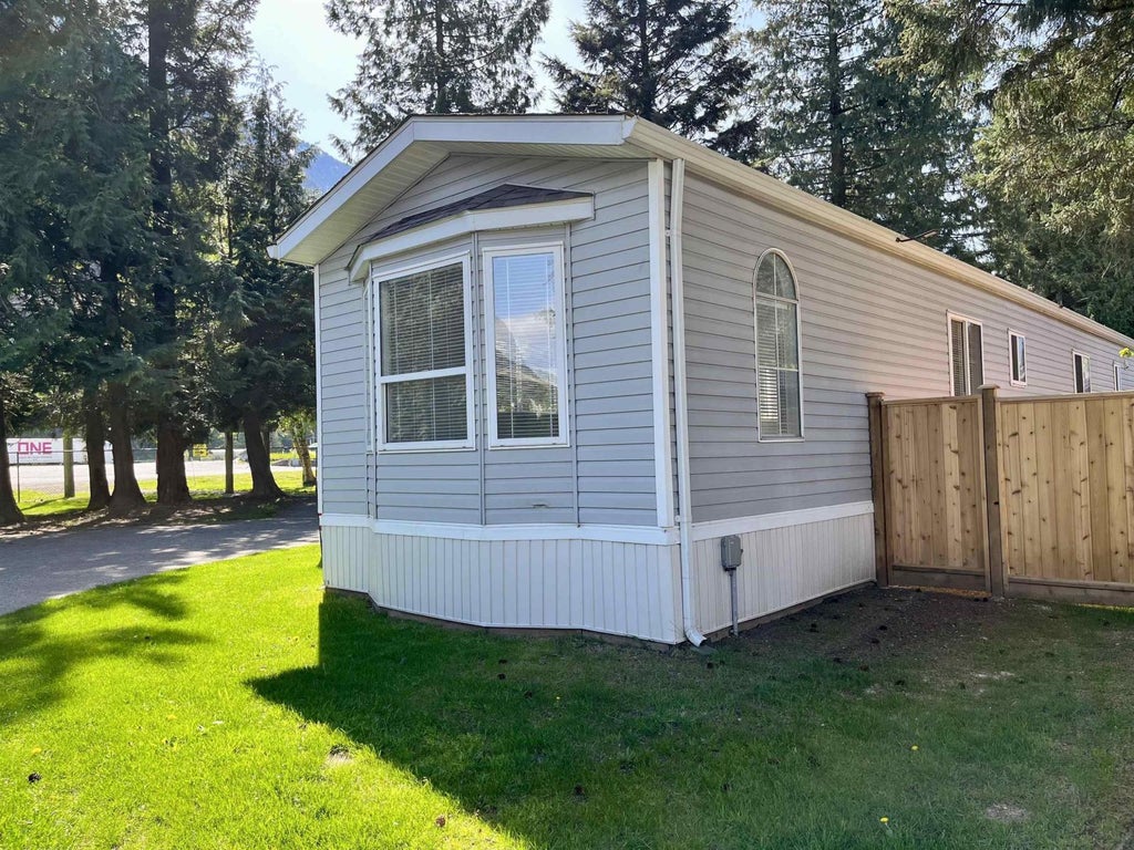 20 63071 Flood Hope Road|hope, Hope