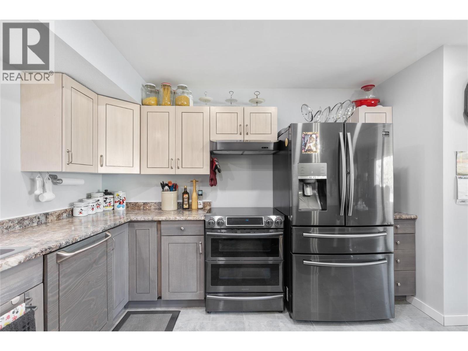 1206 43 Avenue. Vernon, British Columbia