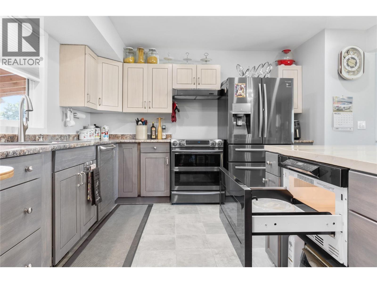 1206 43 Avenue. Vernon, British Columbia