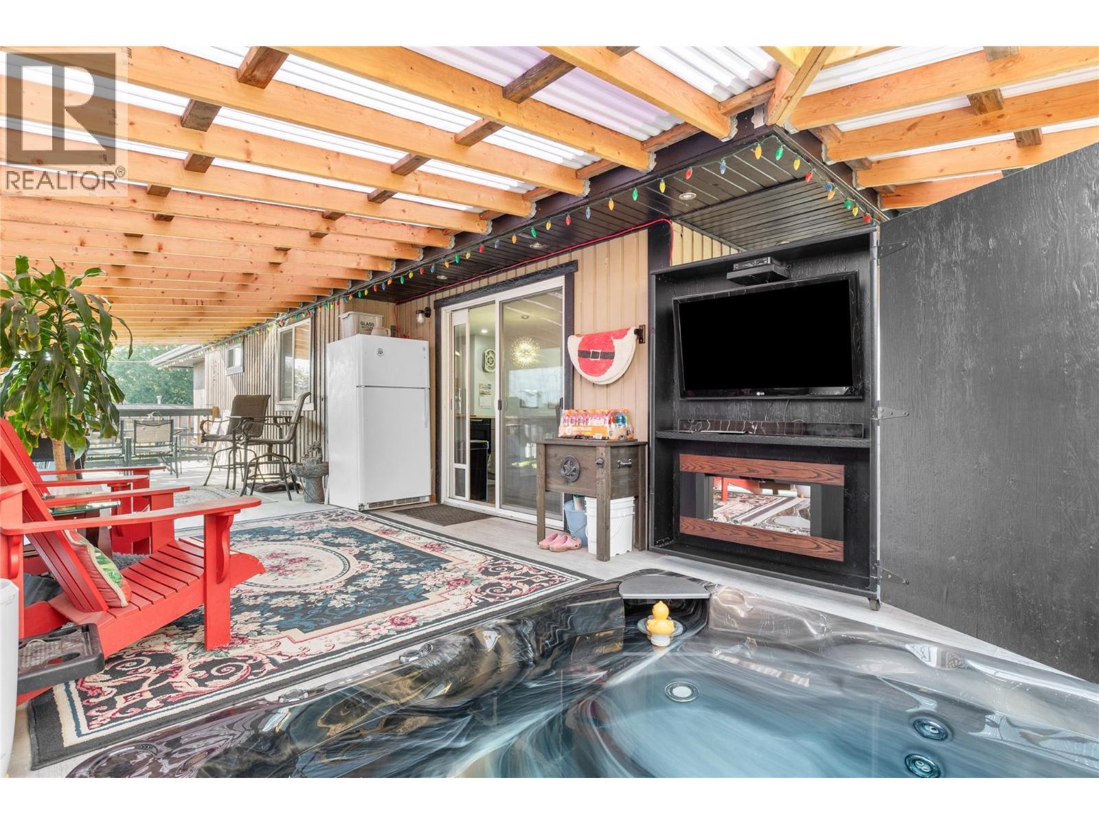 1206 43 Avenue. Vernon, British Columbia