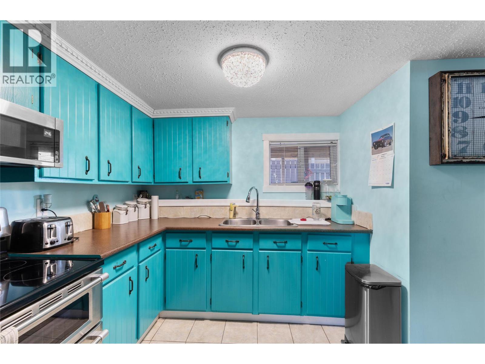 1206 43 Avenue. Vernon, British Columbia