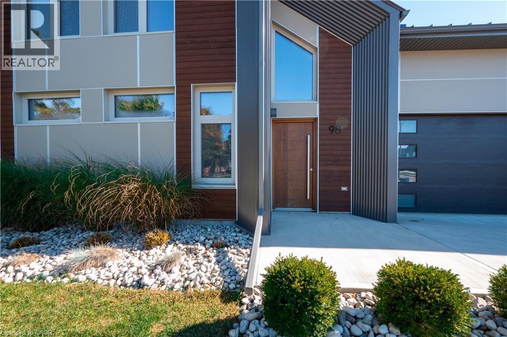 98 Elgin Street, Embro