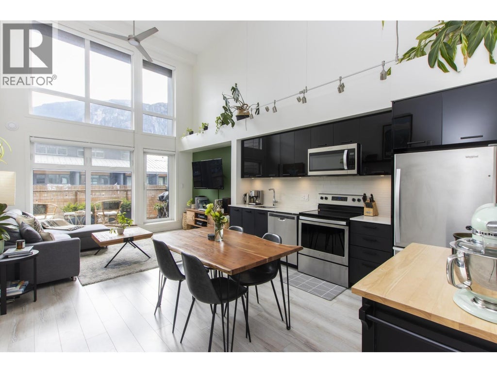 610 38013 Third Avenue, Squamish