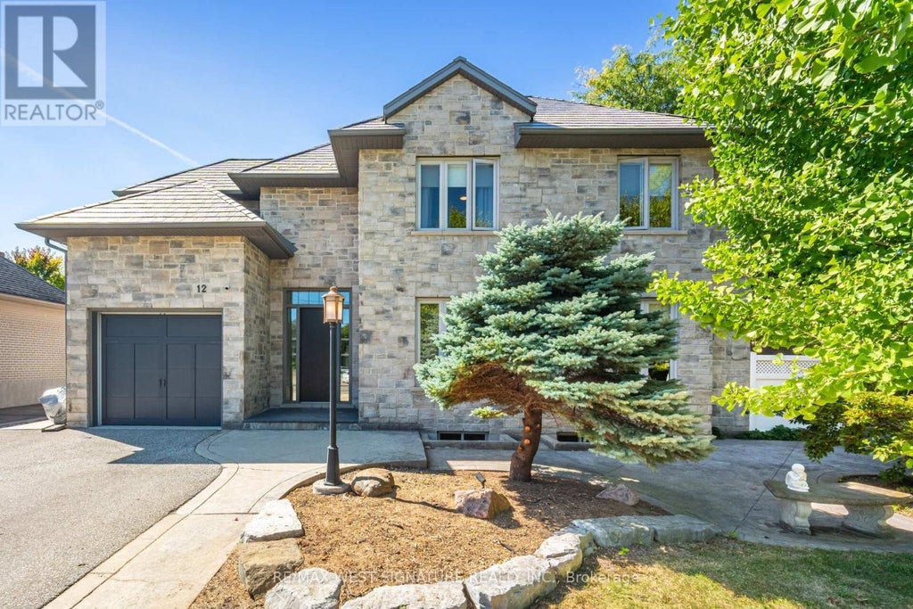 12 Gosling Road, Vaughan (maple)