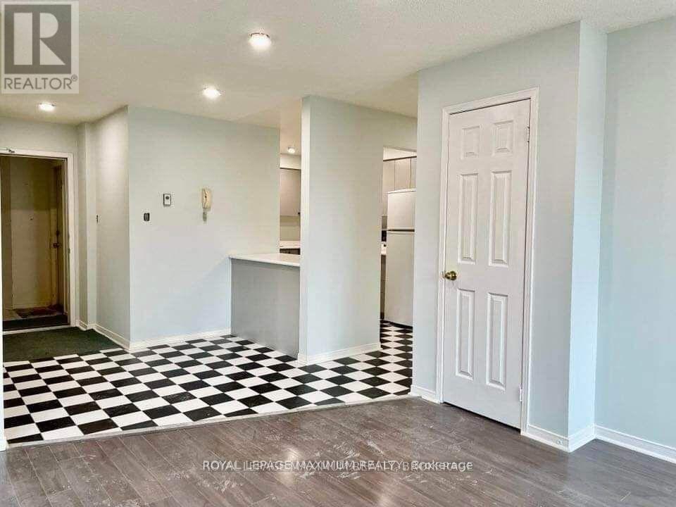 2 - 1633 Dundas Street W, Toronto (little Portugal)