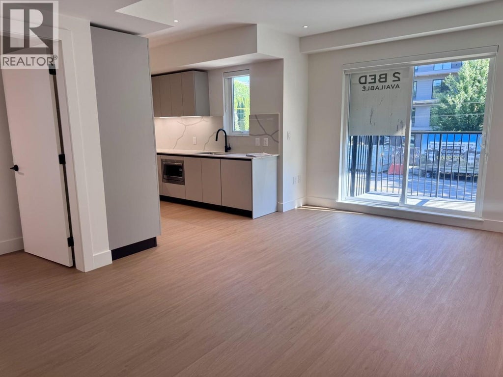 203 2235 E Broadway, Vancouver