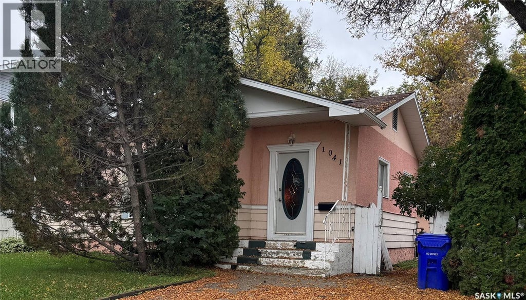 1041 3rd Street E, Prince Albert