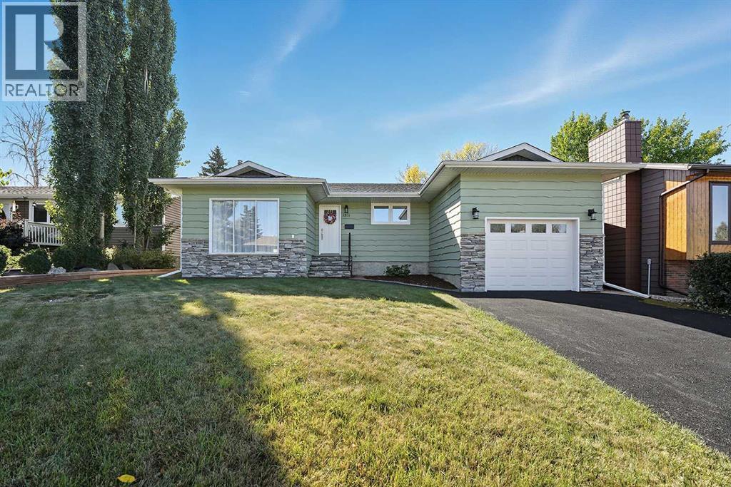 5215 38 Streetcrescent, Innisfail