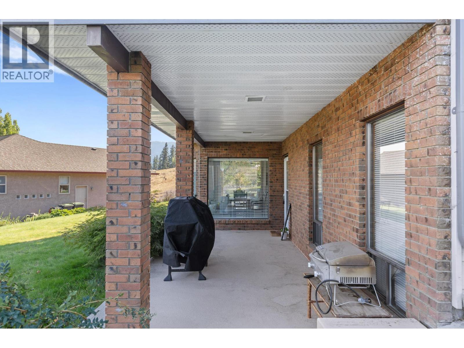 6555 Sherburn Road. Peachland, British Columbia