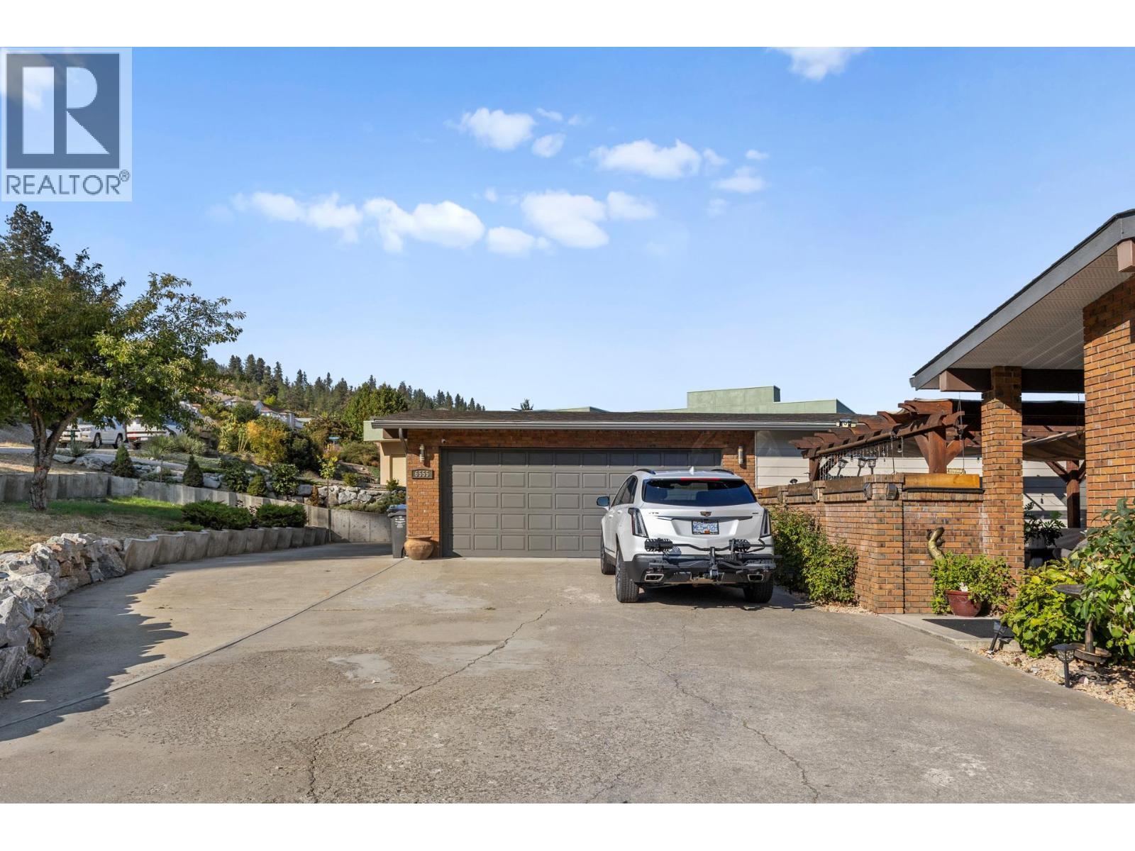 6555 Sherburn Road. Peachland, British Columbia