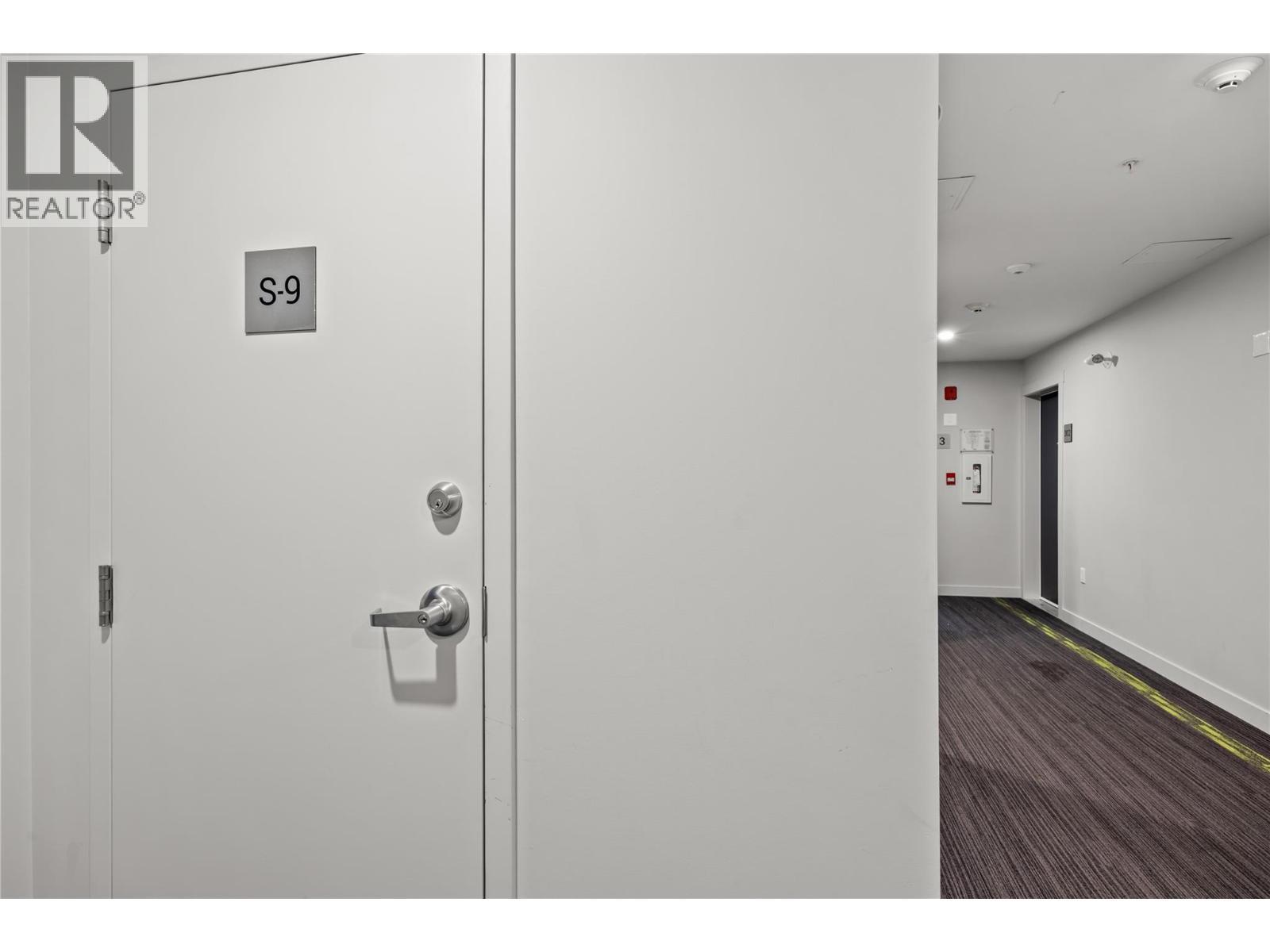 3638 Mission Springs Drive Unit# 301. Kelowna, British Columbia