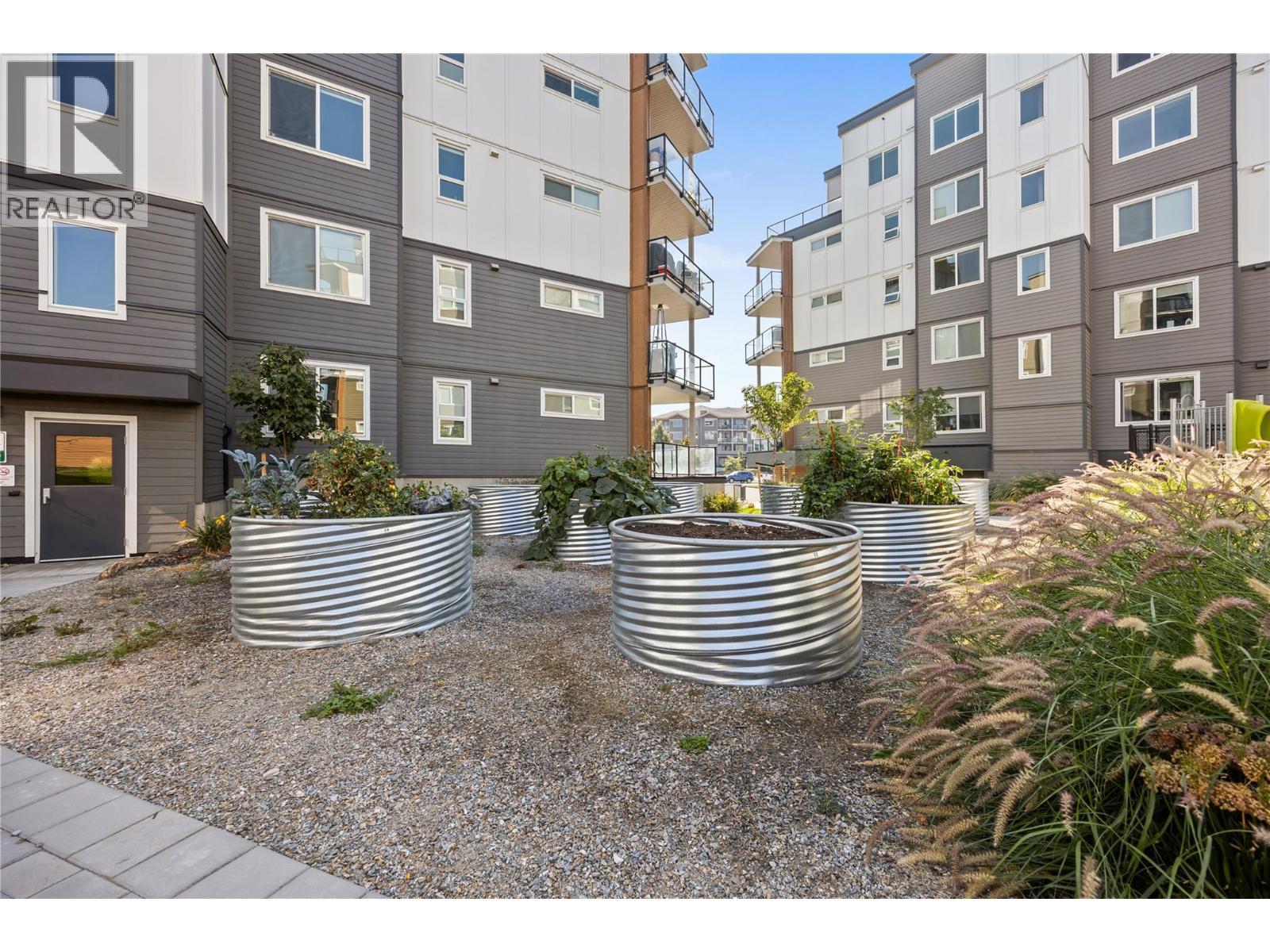 3638 Mission Springs Drive Unit# 301. Kelowna, British Columbia