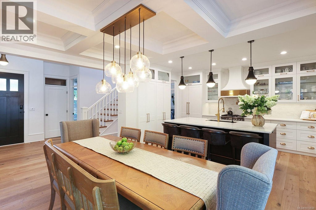 563 Eaglecrest Drive, Qualicum Beach