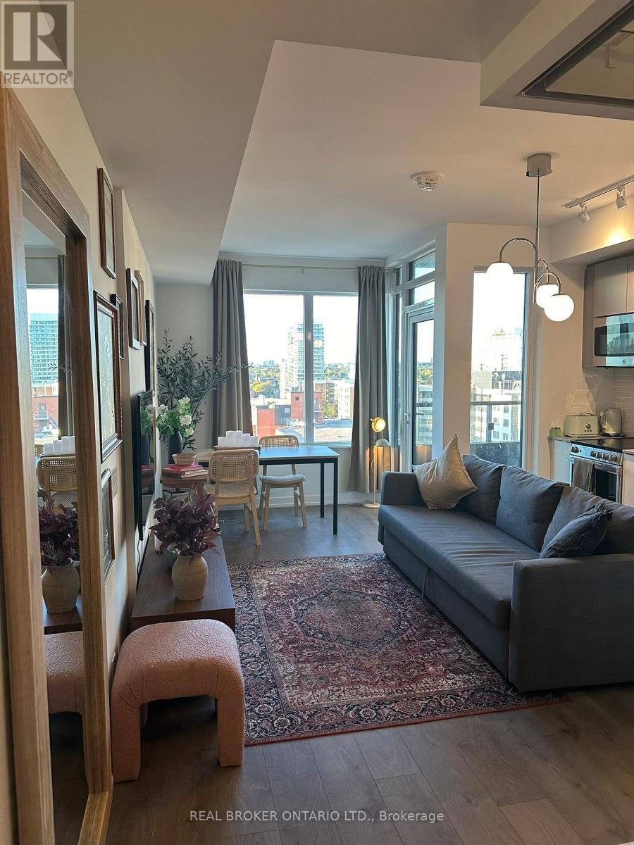 820 - 270 Dufferin Street, Toronto (south Parkdale)