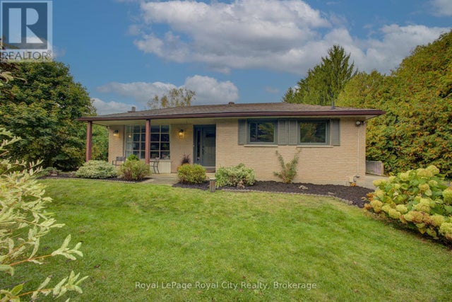 330 South River Road, Centre Wellington (elora/salem)