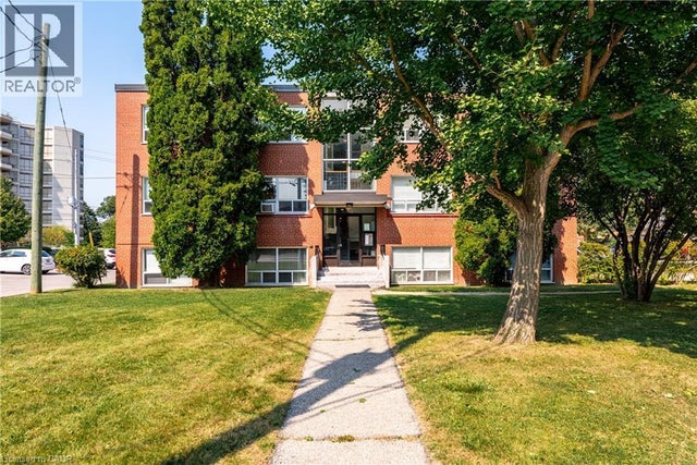 37 Mericourt Road Unit# 208, Hamilton