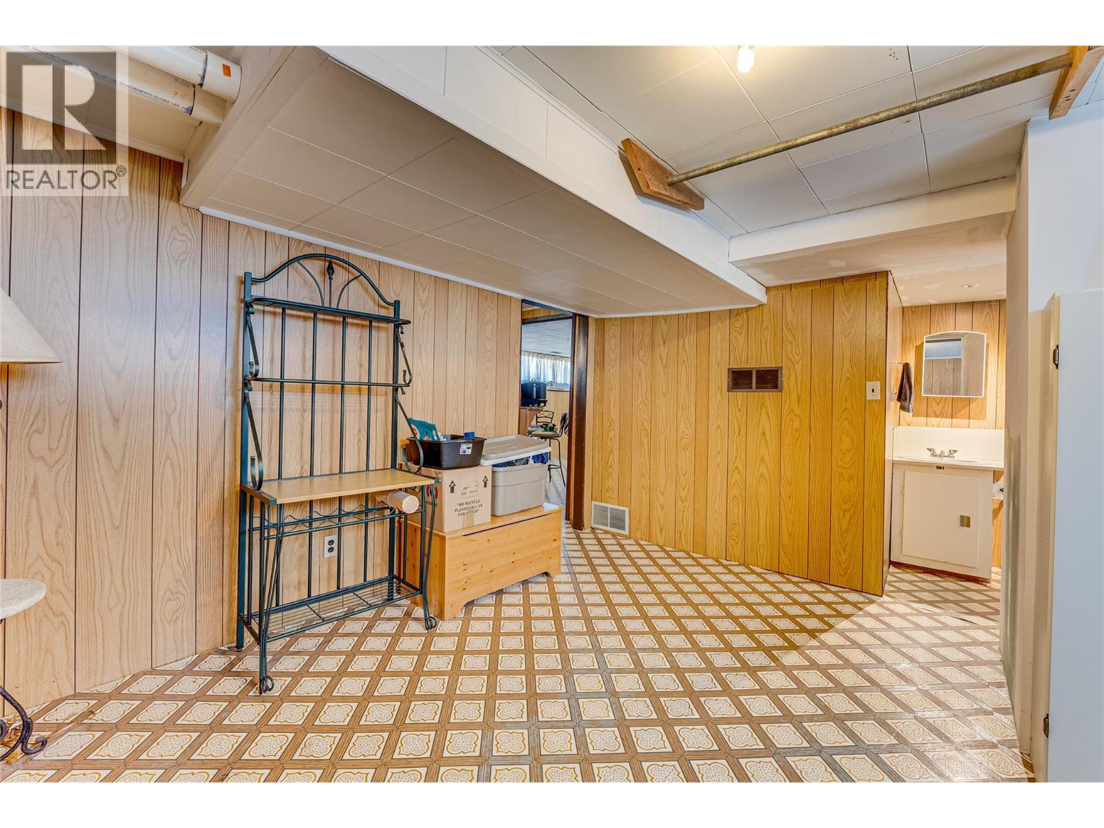 3508 24a Avenue. Vernon, British Columbia