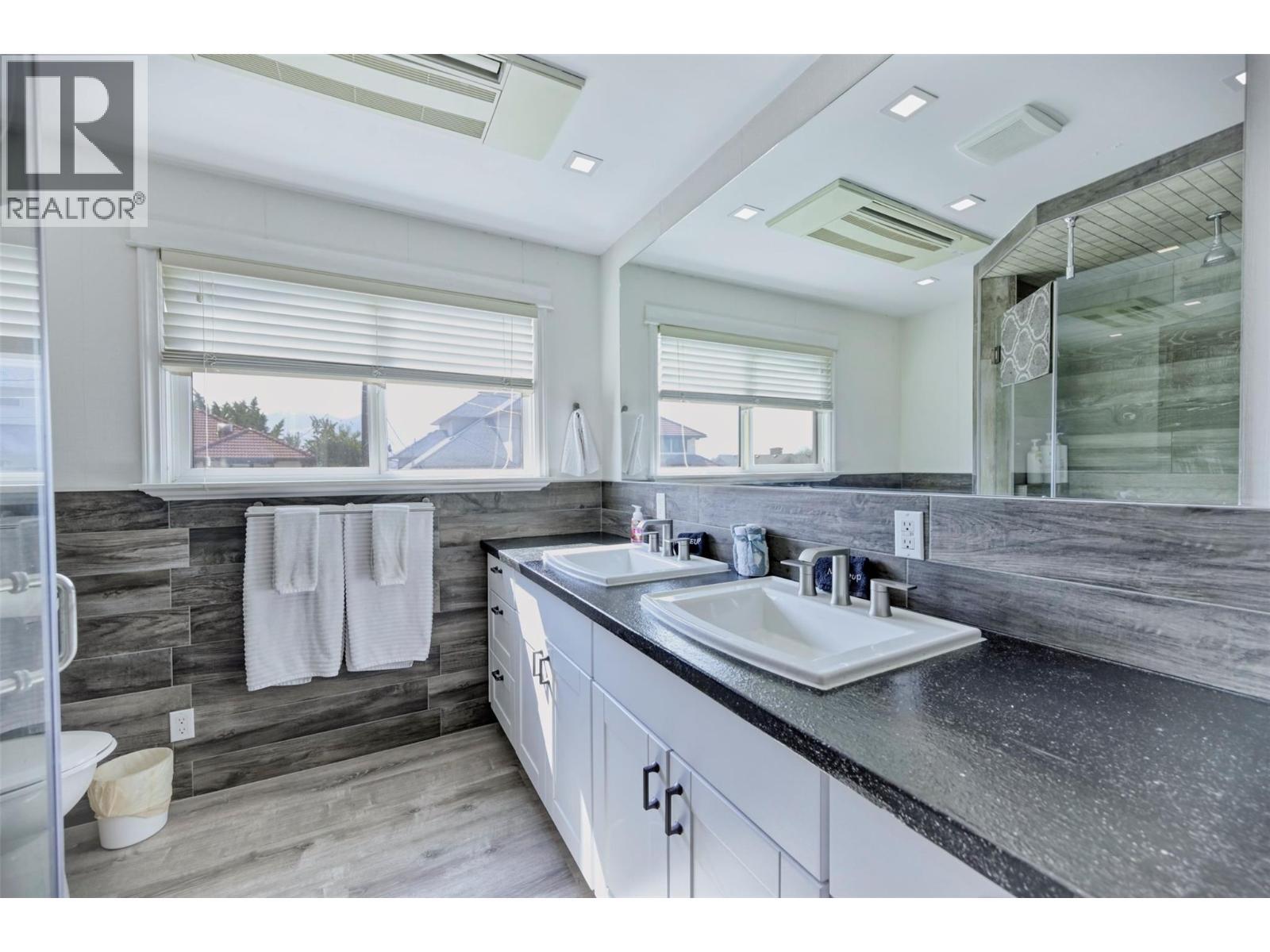 52 Harbour Key Drive. Osoyoos, British Columbia