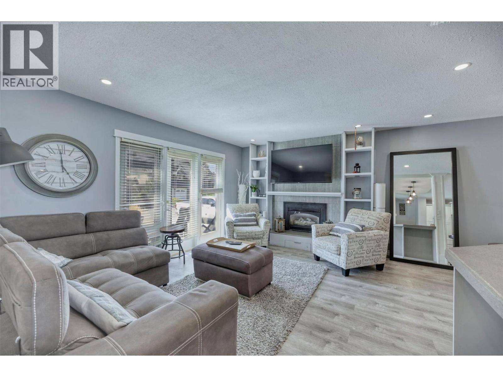 52 Harbour Key Drive. Osoyoos, British Columbia