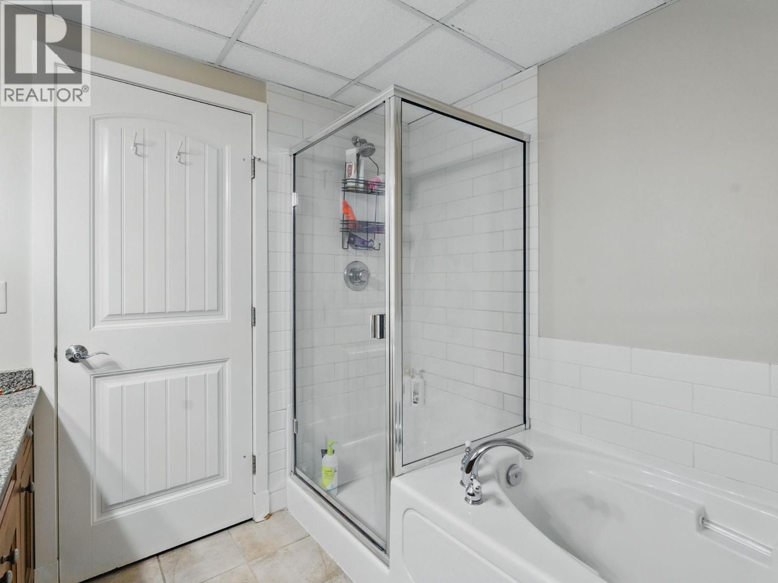 4026 Pritchard Drive N Unit# 6104. West Kelowna, British Columbia