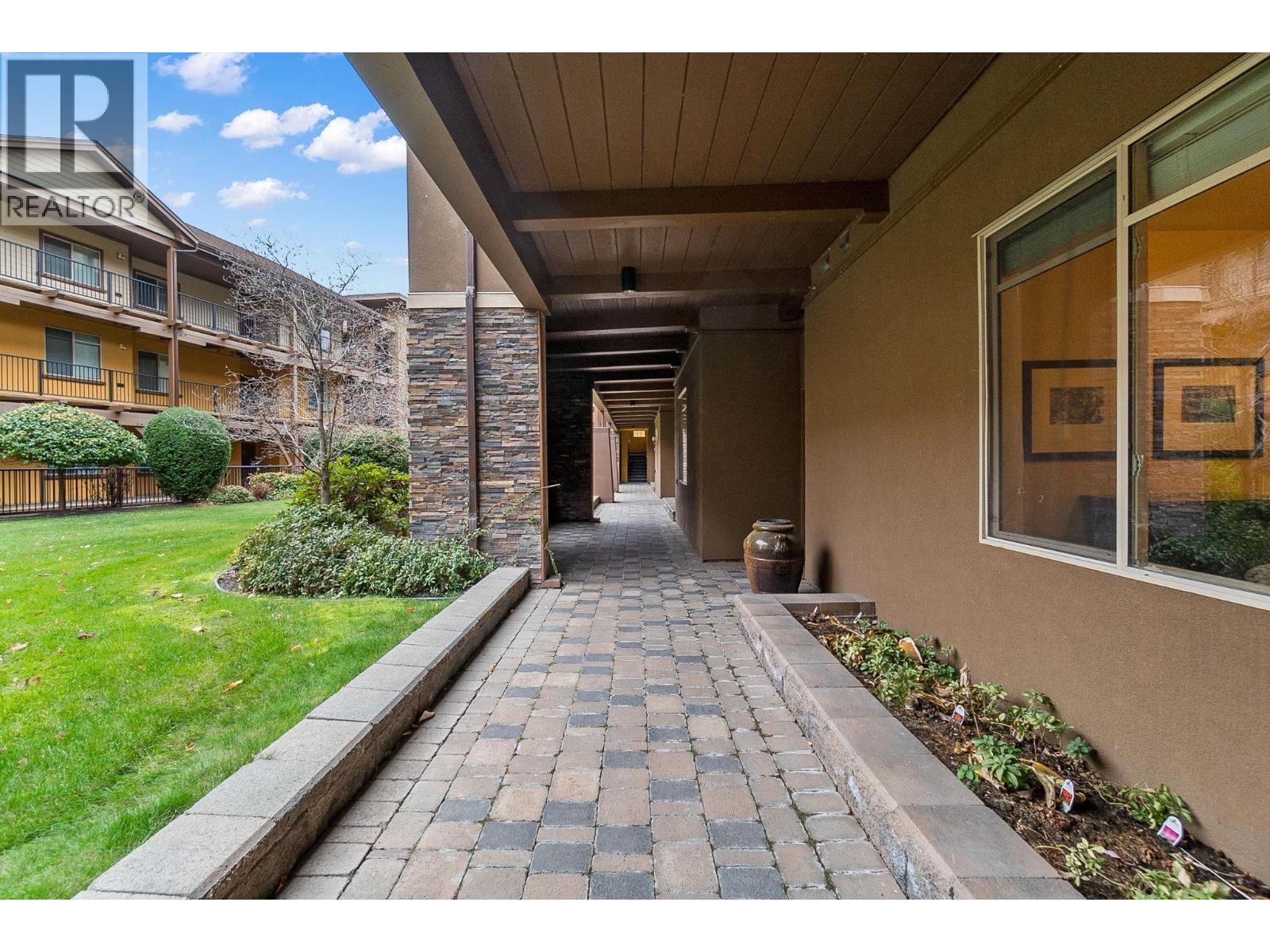 4026 Pritchard Drive N Unit# 6104. West Kelowna, British Columbia