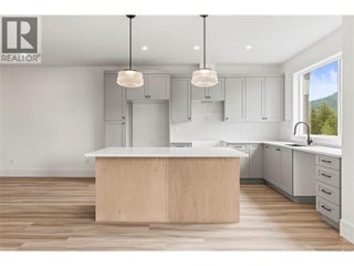 6997 Manning Place. Vernon, British Columbia