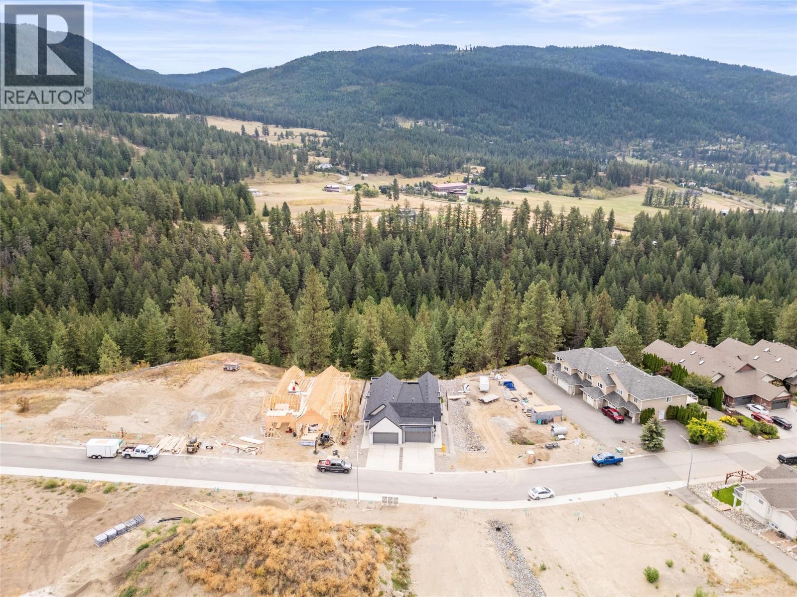 6997 Manning Place. Vernon, British Columbia