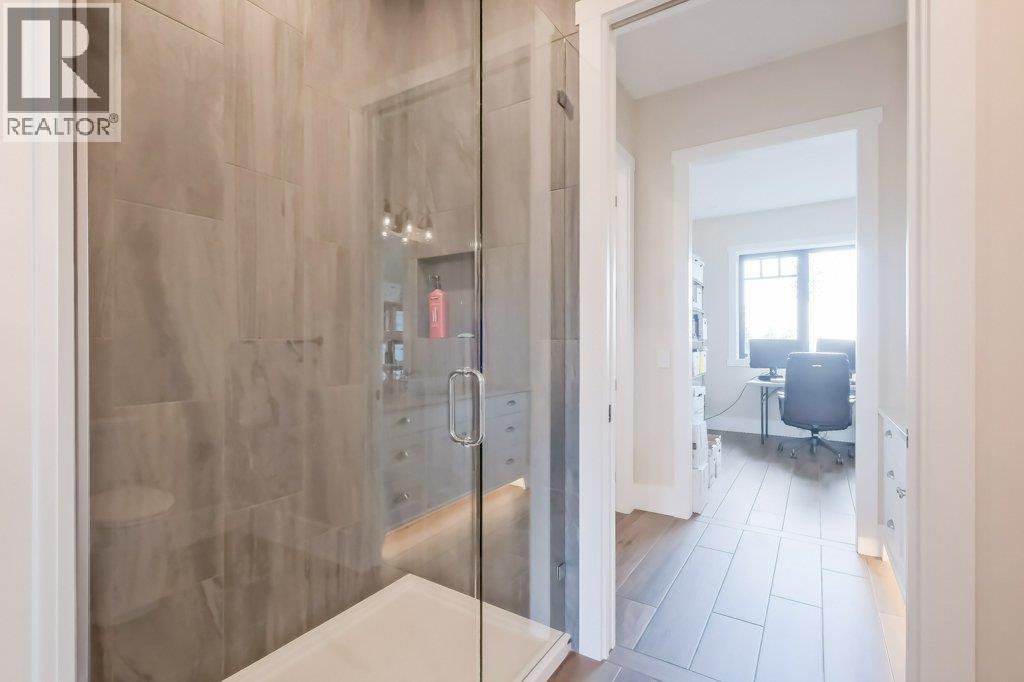 7839 Falcon Ridge Crescent. Kelowna, British Columbia